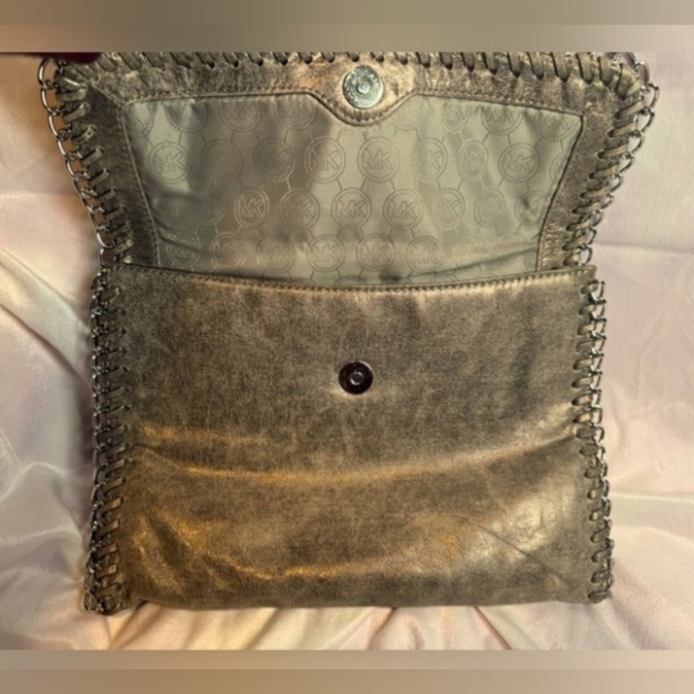Michael Kors Chelsea Chain Shoulder Bag Nickel Leather Excellent Condition - Picture 3 of 7